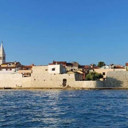 2 Rogoznica (Sibenik-Knin)