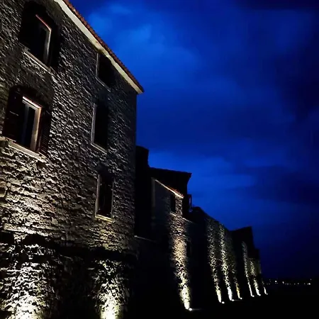 2 Apartman Rogoznica (Sibenik-Knin)