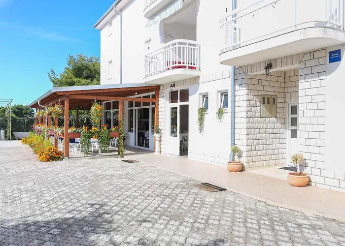 2 * Rogoznica (Sibenik-Knin)