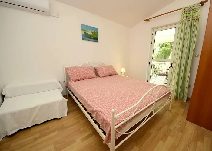 Daire 2 Rogoznica (Sibenik-Knin)